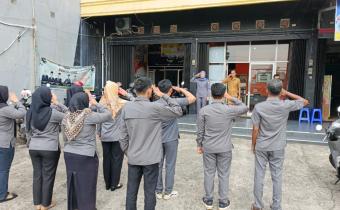 Ketua KIP Sumsel, Jhoemarthine Chandra, menyampaikan bahwa proses penilaian dilakukan secara komprehensif, meliputi aspek digitalisasi informasi, kualitas layanan informasi publik, komitmen organisasi, hingga sarana dan prasarana pendukung, termasuk akses bagi kelompok disabilitas.