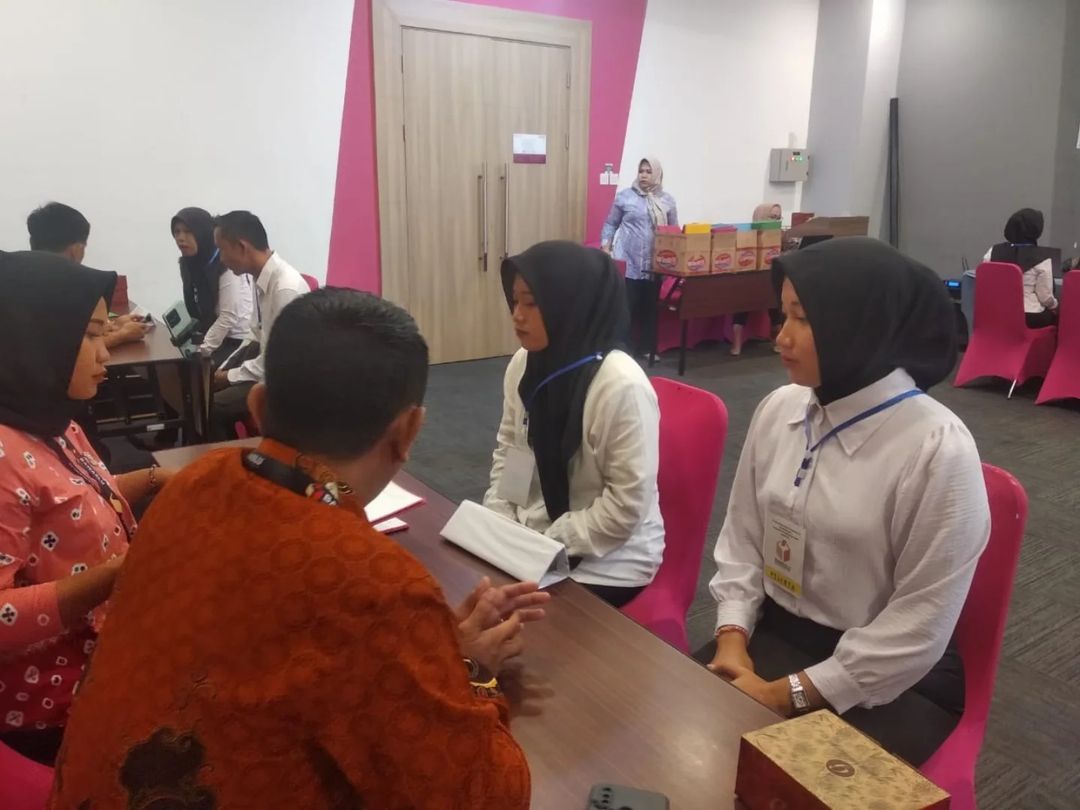 Peserta interview PTPS Kecamatan Prabumulih Timur di Hotel Fave Prabumulih