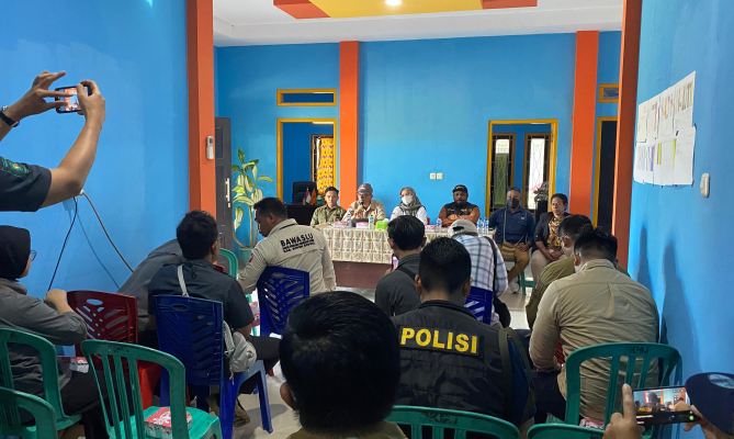 Kehadiran seluruh jajaran pengawas pemilu di Boven Digoel merupakan bagian dari komitmen bersama untuk menjaga kualitas demokrasi dan adalah bentuk kewajiban dalam proses berdemokrasi. 