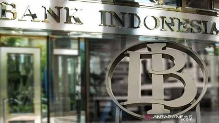 Hari Bank Indonesia memiliki sejarah yang erat dengan proses nasionalisasi De Javasche Bank, bank sirkulasi peninggalan pemerintah kolonial Belanda. Setelah Indonesia merdeka, pemerintah menetapkan Undang-Undang Pokok Bank Indonesia pada 5 Juli 1953, yang mengubah De Javasche Bank menjadi Bank Indonesia sebagai bank sentral Republik Indonesia.