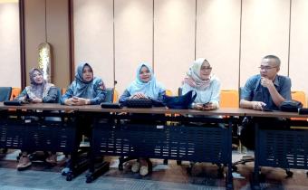 Penyerahan laporan ini merupakan bagian dari komitmen transparansi dan akuntabilitas Bawaslu dalam menjalankan fungsi pengawasan pemilu secara profesional dan bertanggung jawab