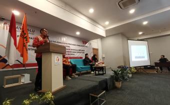 Bawaslu membutuhkan sinergi dengan kejaksaan, kepolisian, media, dan lembaga lain seperti KPU dan Kesbangpol untuk memperkuat fungsi pengawasan.