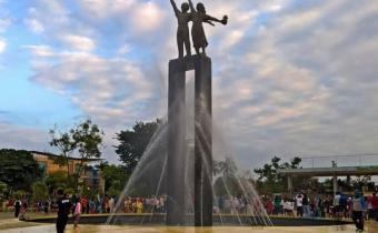 Berdasarkan perhitungan, pada 17 Oktober 2025, Prabumulih akan mencapai usia ke-24 tahun. Julukan “Kota Nanas” melekat karena komoditas nanas terutama di kecamatan Prabumulih Timur, Cambai, dan Rambang Kapak Tengah menjadi ciri khas dan identitas ekonomi lokal