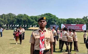 Pendidikan karakter sejak usia muda menjadi investasi penting untuk menciptakan generasi yang memahami bahwa demokrasi bukan sekadar tentang memilih dan dipilih, tetapi juga tentang kejujuran, tanggung jawab, penghormatan terhadap perbedaan, dan keberanian menjaga kebenaran.